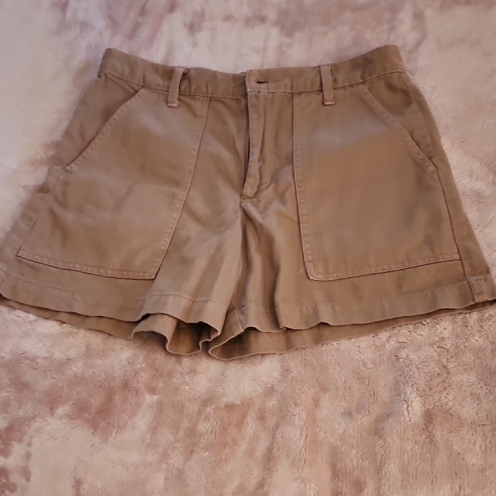 Banana Republic Women's Cargo Shorts - Tan